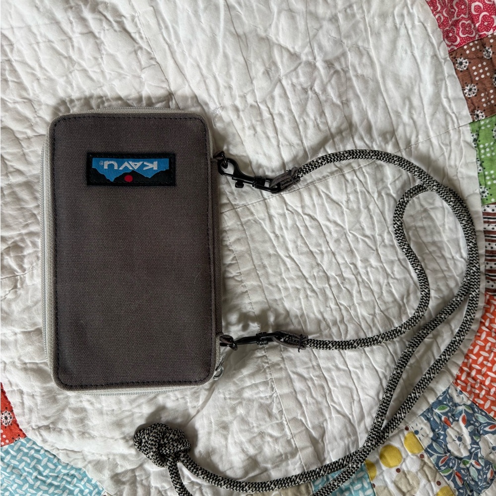 Kavu Charcoal Crossbody Phone Bag